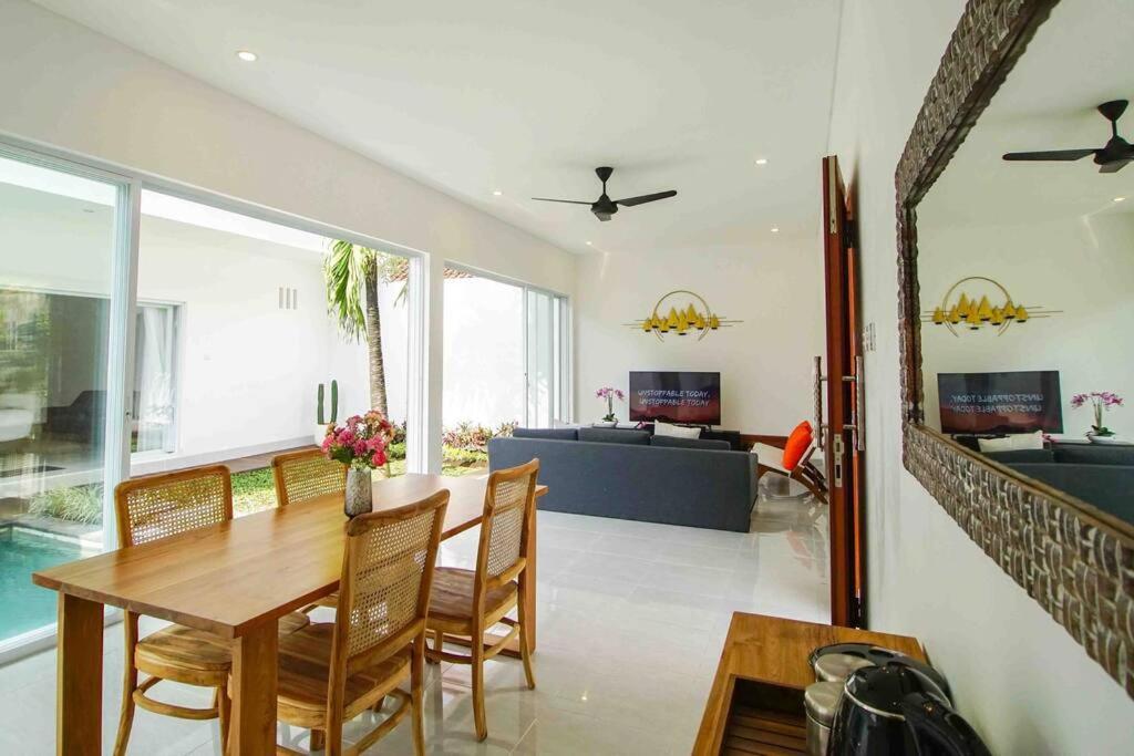 Villa Akmali Seminyak Drupadi 2 Bedrooms W/Pool 5Mins To Beach Exterior foto